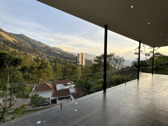 casa de lujo , casa de lujo poblado, casa de lujo palmas, casa de lujo medellin.
