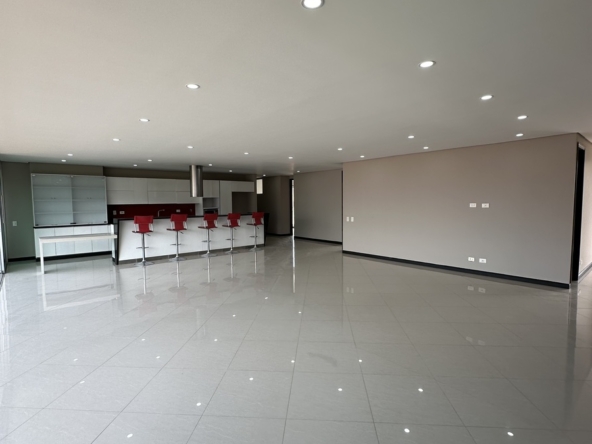 penthouse de lujo laurles, apartamentos laureles, propiedades laureles