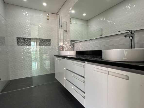 penthouse de lujo laurles, apartamentos laureles, propiedades laureles