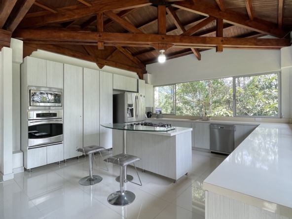 casa campestre ubicada en palmas para la venta