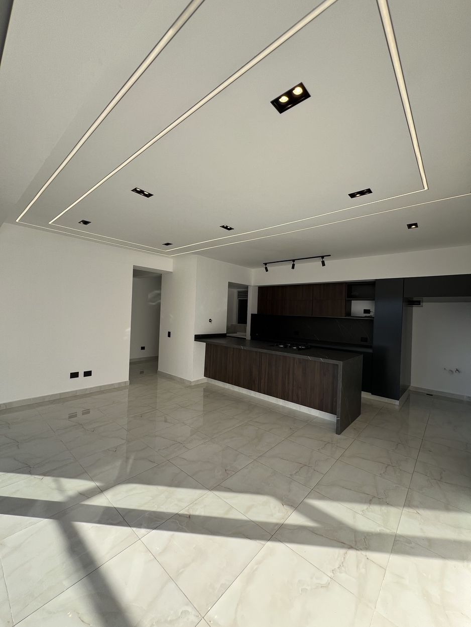 Apartamento remodelado en calazans para la venta