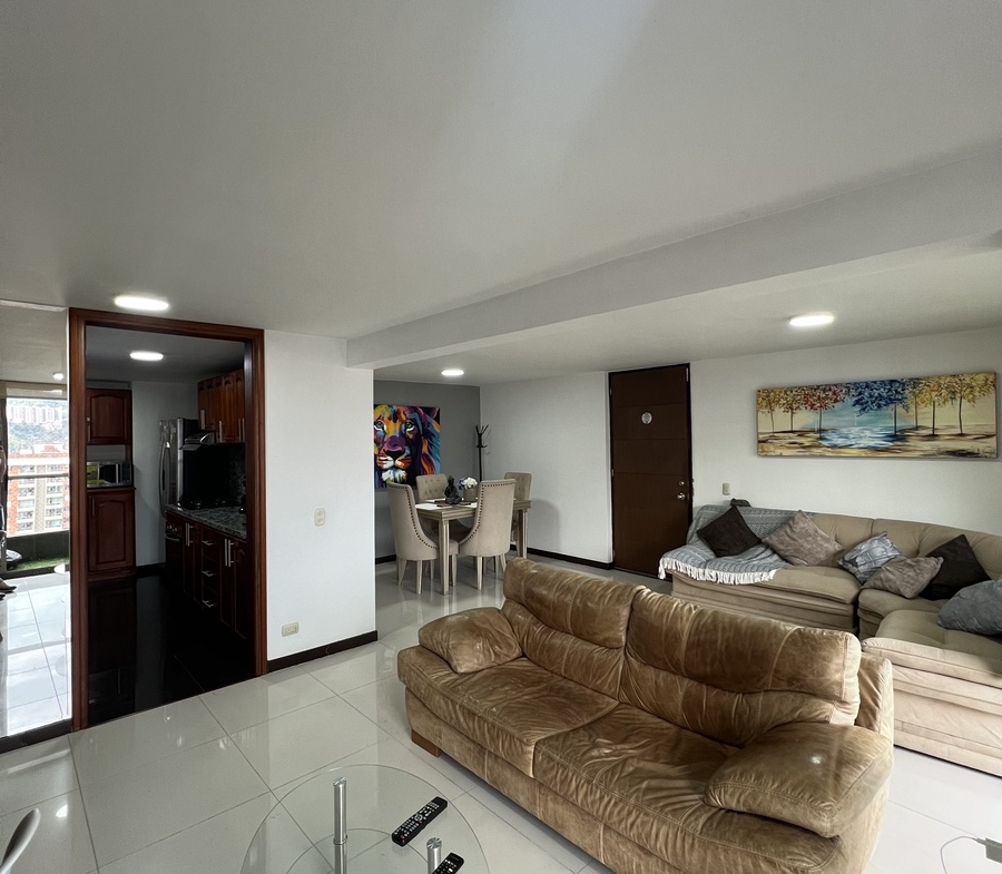 apartamento en venta en Los Bernal con vista