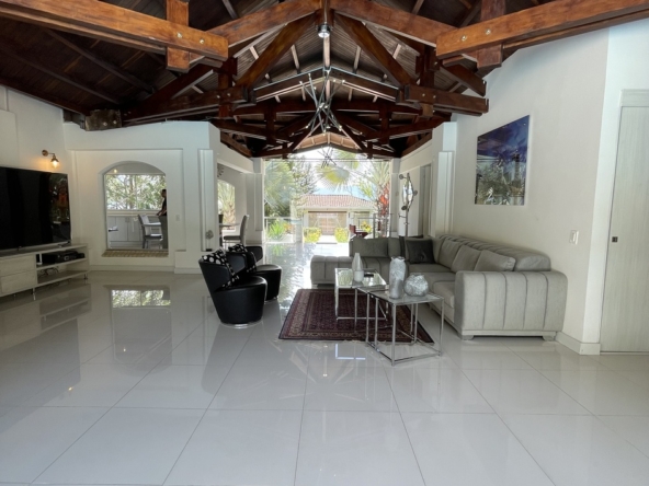casa campestre ubicada en palmas para la venta