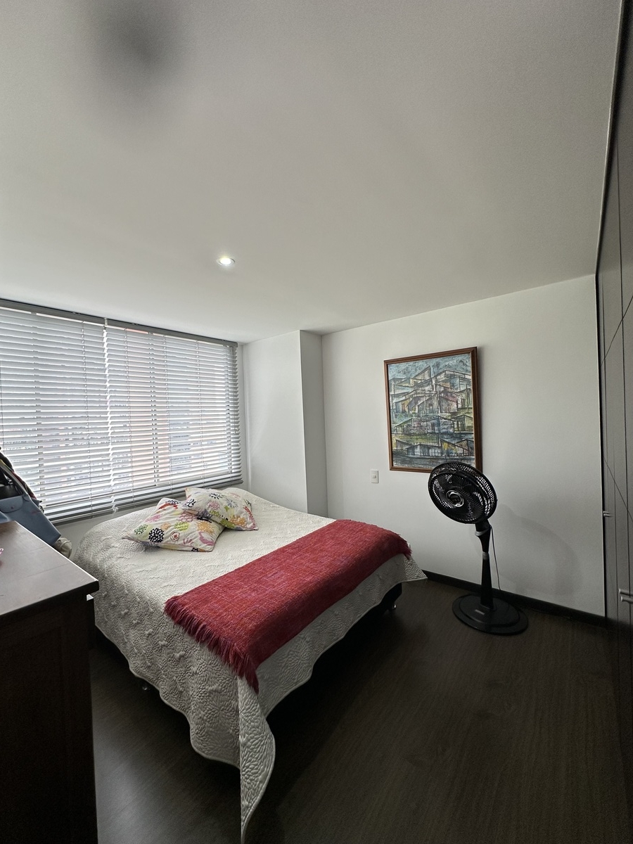 Apartamento en el poblado con una excelente vista