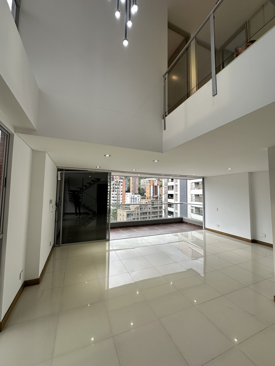 hermoso duplex en el poblado, venta de duplex, bien ubicado