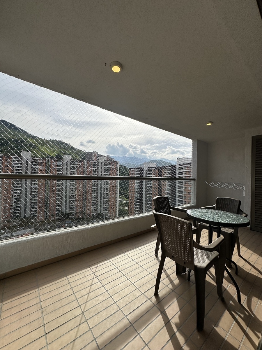 venta apartamento aviva