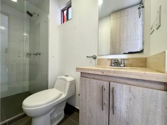 Venta, Medellin, apartamento, UPB, Centro comercial Florida, Facultad de Minas, Exito de la 80, metro de la 80, Laureles, Colores