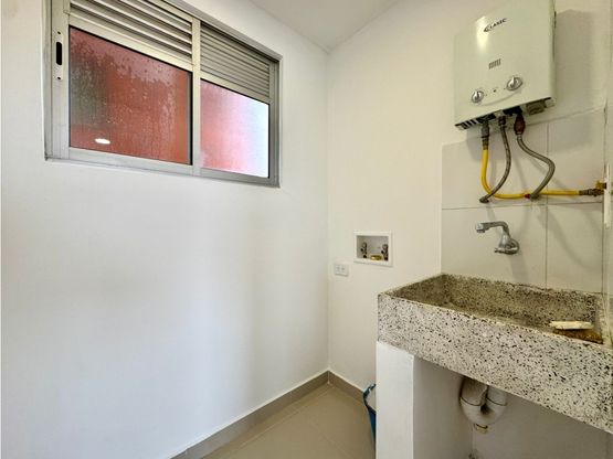 Venta, Medellin, apartamento, UPB, Centro comercial Florida, Facultad de Minas, Exito de la 80, metro de la 80, Laureles, Colores