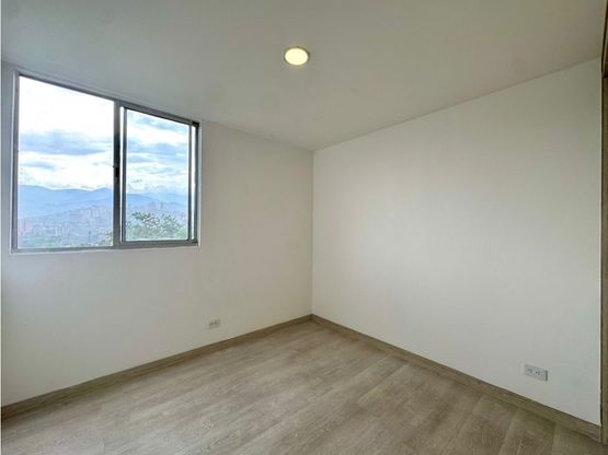 Venta, Medellin, apartamento, UPB, Centro comercial Florida, Facultad de Minas, Exito de la 80, metro de la 80, Laureles, Colores