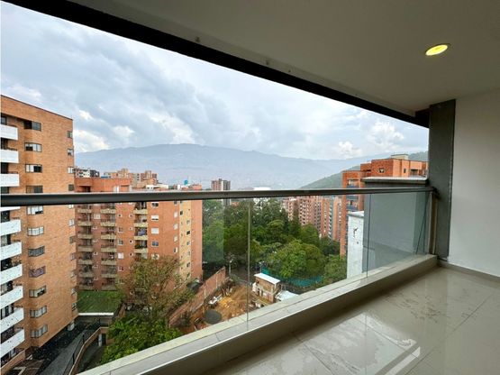 Venta, Medellin, apartamento, UPB, Centro comercial Florida, Facultad de Minas, Exito de la 80, metro de la 80, Laureles, Colores