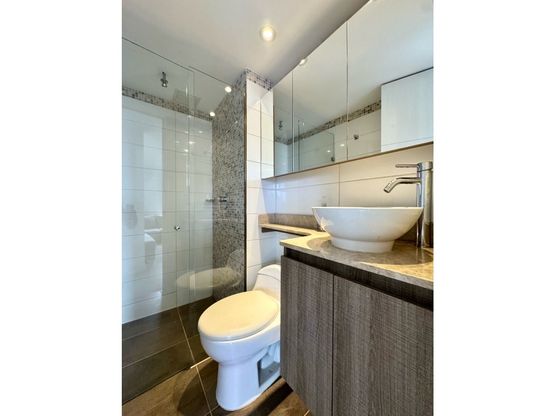 Medellín En Venta Poblado Loma de los Bernal Lujo Apartamento