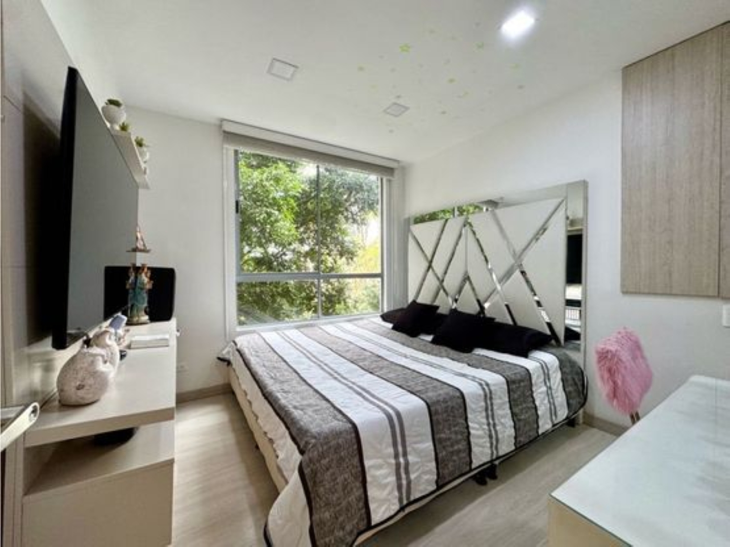 Envigado, el escobero, renta apartamento, propiedades medellin, rentas el poblado