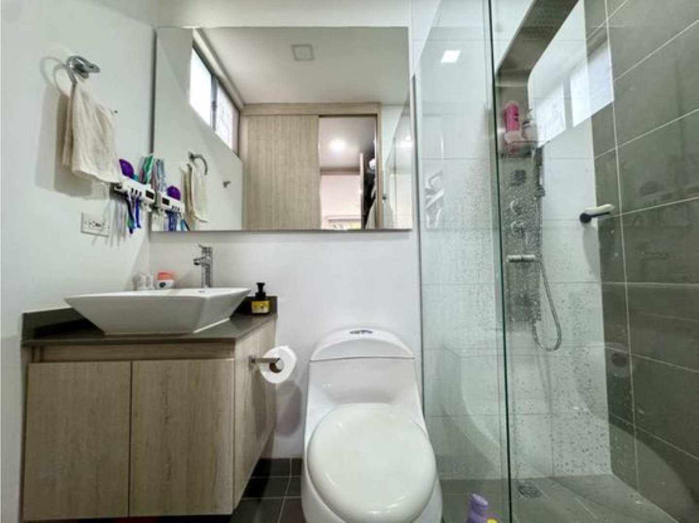 Envigado, el escobero, renta apartamento, propiedades medellin, rentas el poblado