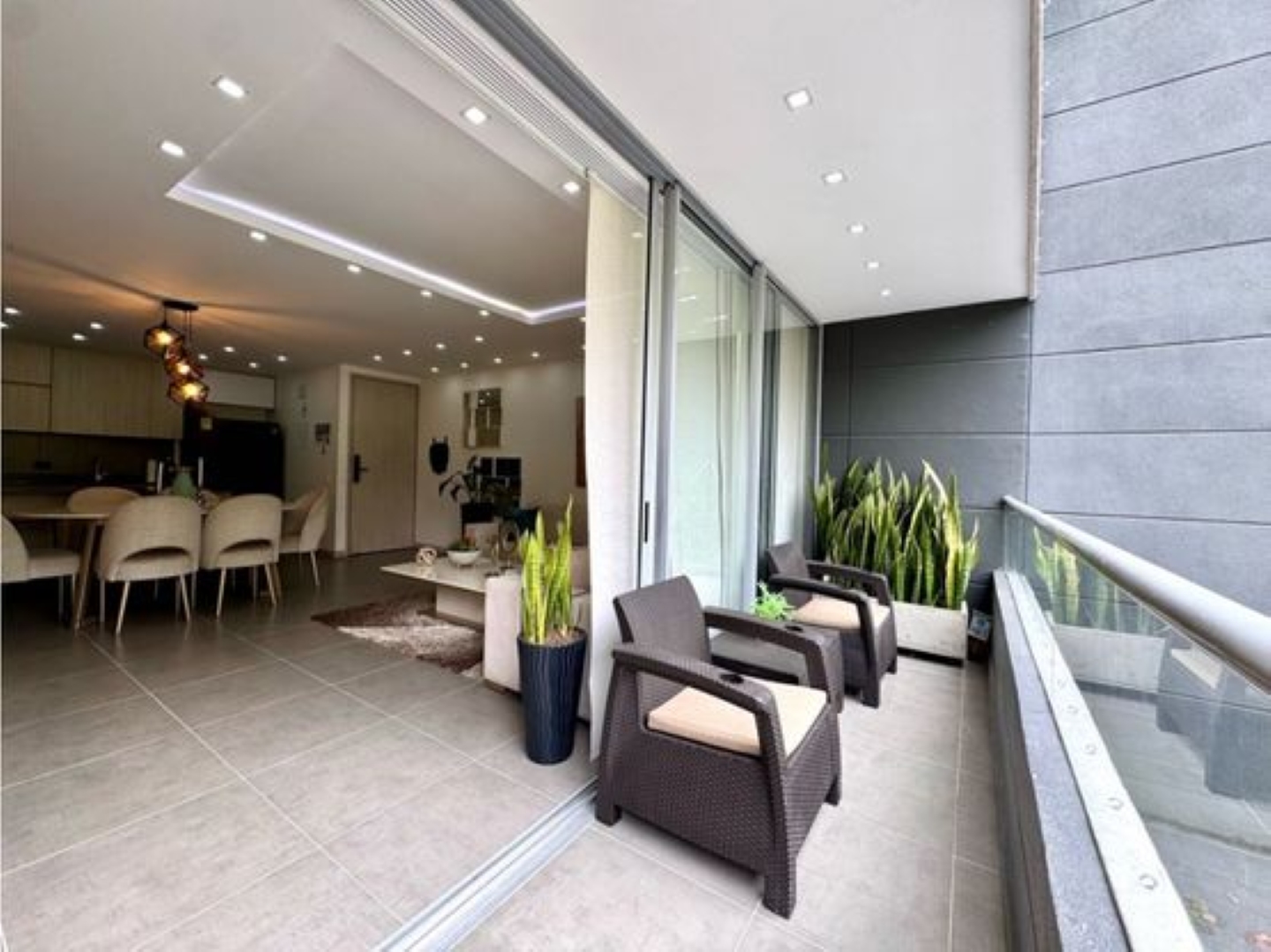 Envigado, el escobero, renta apartamento, propiedades medellin, rentas el poblado