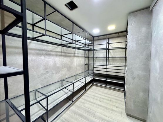 casa de lujo, elegancia, jacuzzi, terraza, envigado, exclusividad, moderna, amplitud, gym, billar, poblado, hermosa vista, naturaleza, zonas verdes