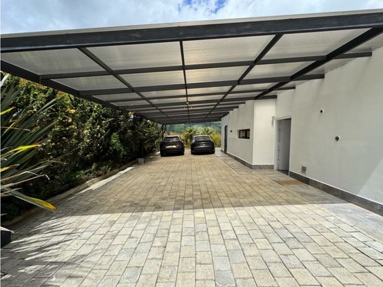casa de lujo alto de las palmas, poblado, exclusiva, moderna, naturaleza, confort, amplitud, espaciosa