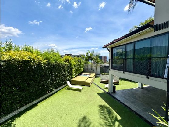 casa de lujo, elegancia, jacuzzi, terraza, envigado, exclusividad, moderna, amplitud, gym, billar, poblado, hermosa vista, naturaleza, zonas verdes